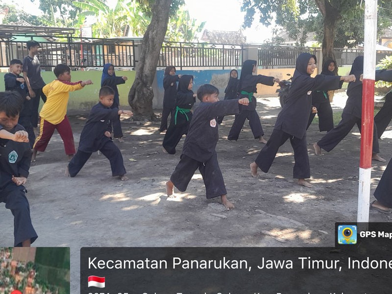 EKTRAKURIKULER PENCAK SIILAT